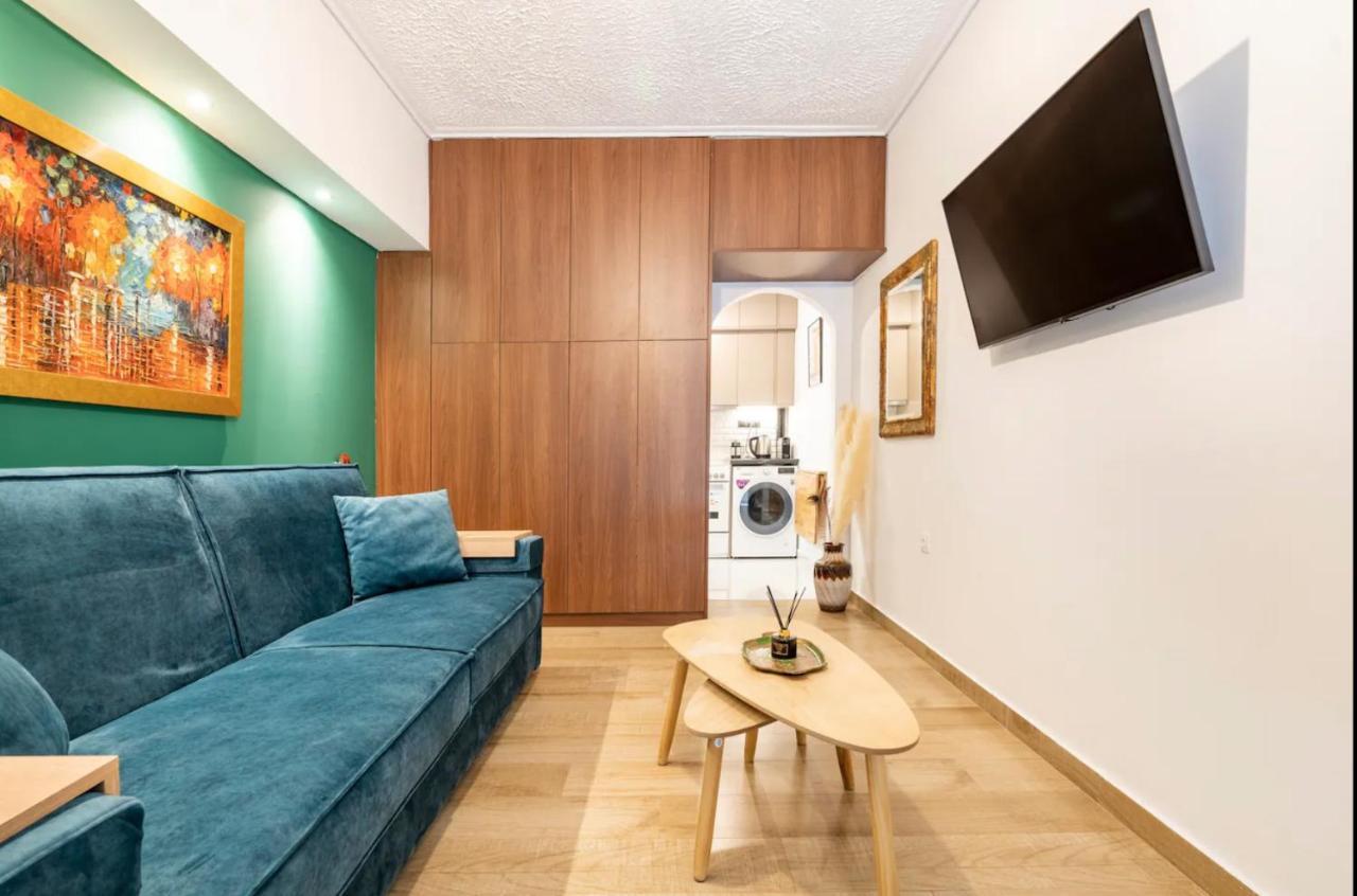 Cute Tiny Apartment In The Heart Of Flisvos Atény Exteriér fotografie