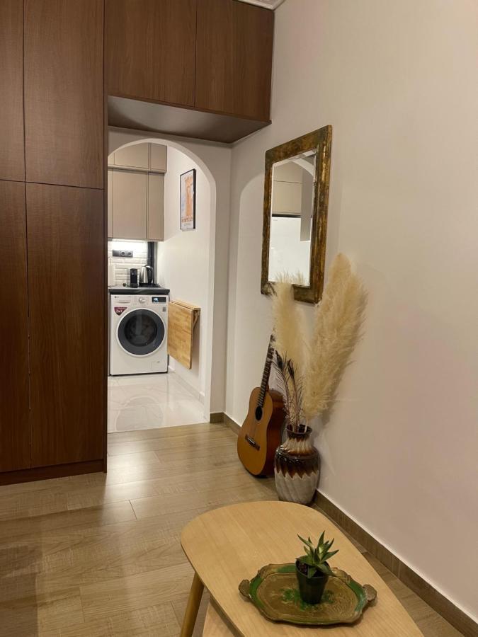 Cute Tiny Apartment In The Heart Of Flisvos Atény Exteriér fotografie