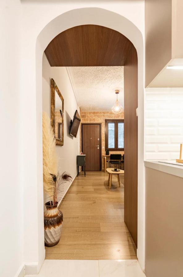 Cute Tiny Apartment In The Heart Of Flisvos Atény Exteriér fotografie