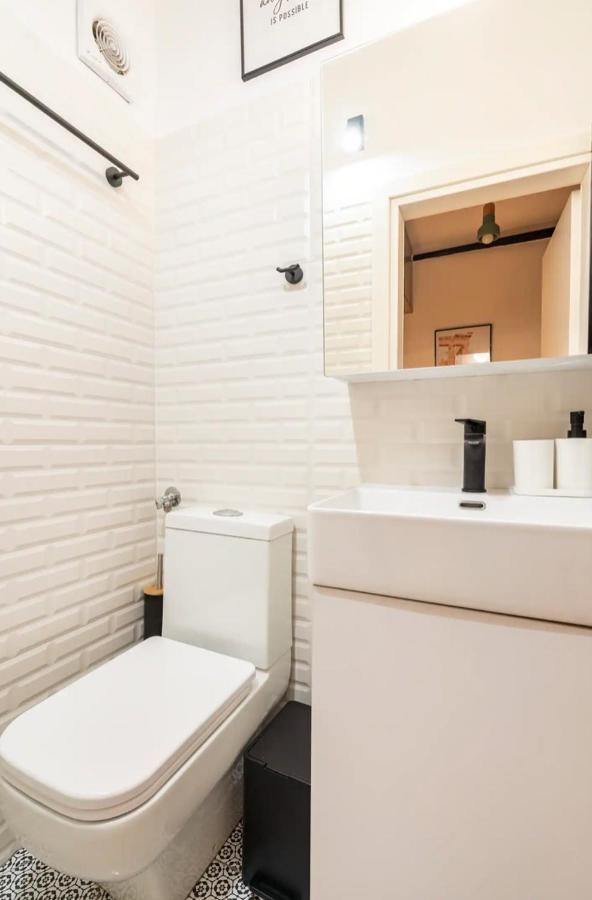 Cute Tiny Apartment In The Heart Of Flisvos Atény Exteriér fotografie